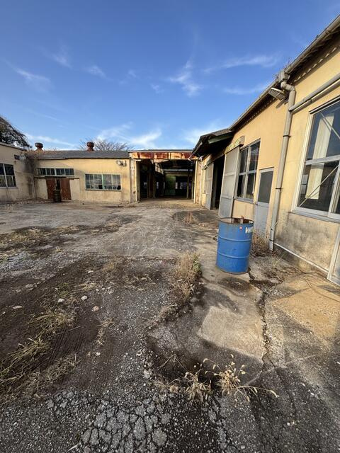 柏市藤ヶ谷倉庫の駐車場| 