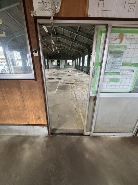 柏市藤ヶ谷倉庫の駐車場| 