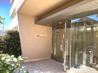 【エントランス】 | プライム市川妙典 | 周辺環境も静かで、落ち着いたエントランスです