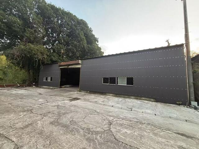 柏市名戸ヶ谷倉庫の駐車場| 