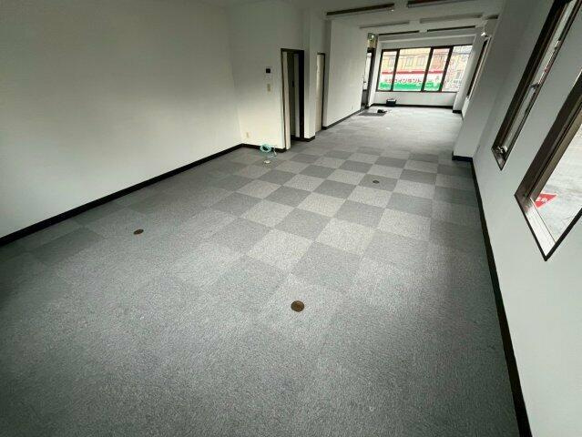 ＮＫビルのロビー| 