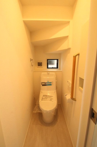 福井東町　新築戸建　1号棟　（全2区画）のトイレ|1F