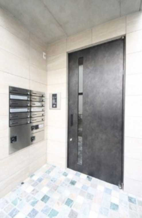 MDM池尻大橋Ⅱ　RENECAT導入　礼金０　ネット無料　築浅のエントランス