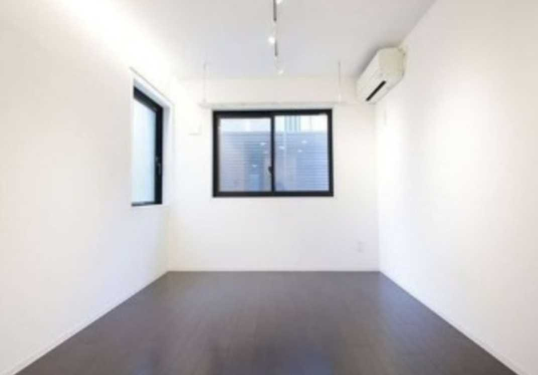 MDM池尻大橋Ⅱ　RENECAT導入　礼金０　ネット無料　築浅の居間・リビング