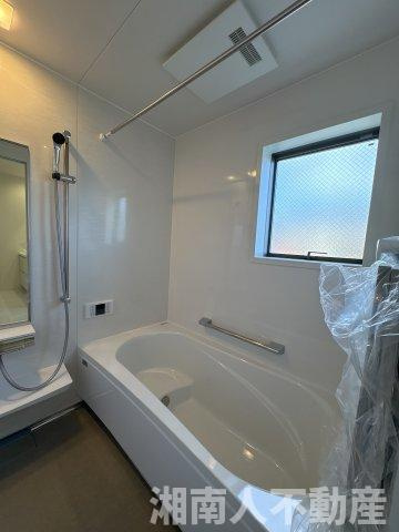 茅ヶ崎市浜之郷1期　新築一戸建て　全2棟の浴室|落ち着いた空間のお風呂です