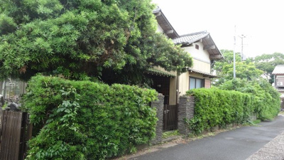 【外観】 | 千葉県茂原市上林 中古戸建て | 前面道路含む外観