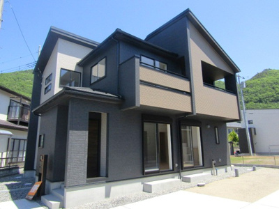【外観】 | ブルーミングガーデン甲府市羽黒町1棟　1号棟 | 建物外観を気になさる方へ、見た目の良い物件です