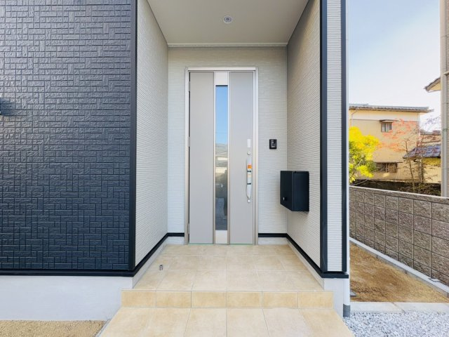 高知市前里第１　1号棟新築戸建ての玄関|2025/12/19写真更新