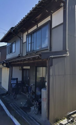 伏木本町戸建ての外観|落ち着いた雰囲気の外観です