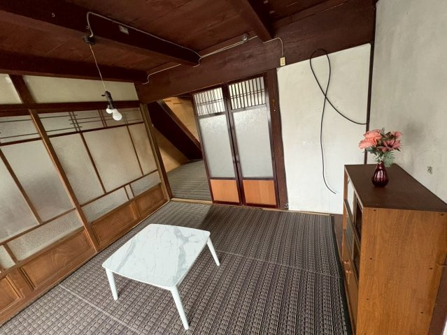 伏木本町戸建ての和室|きれいな和室です