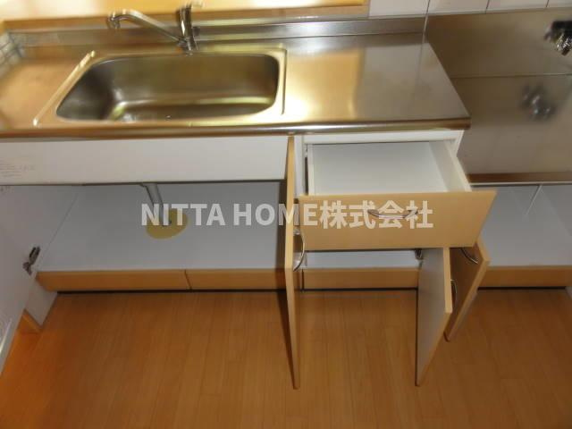 豊岡市高屋の賃貸マンションの内装|きれいなキッチンでお料理も捗ります(*^^*)