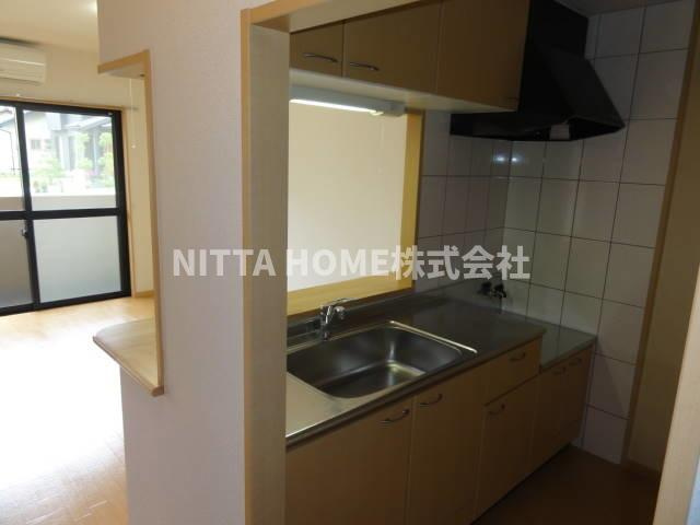 豊岡市高屋の賃貸マンションのキッチン|カウンターキッチン付きです(^^♪
