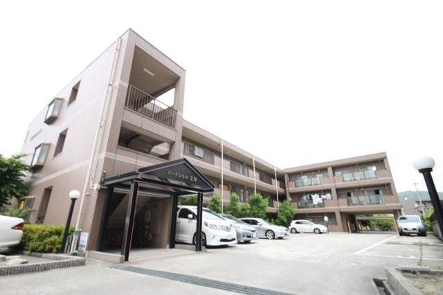 ガーデンヒル宝塚の外観|物件の外観です