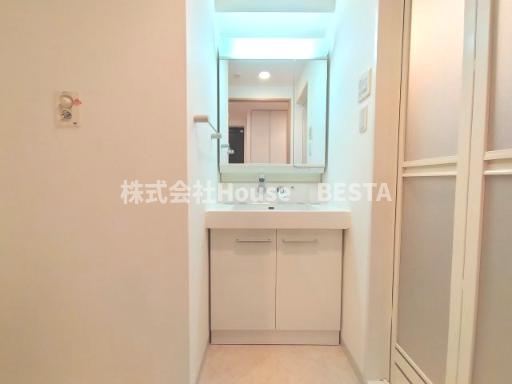 マンション八雲の独立洗面台