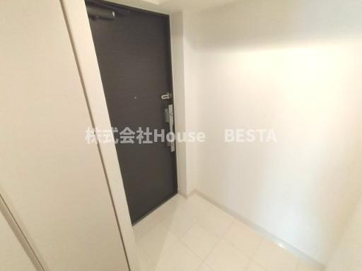 マンション八雲の玄関