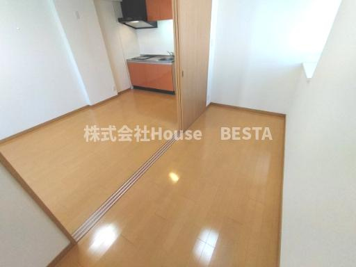 マンション八雲の洋室