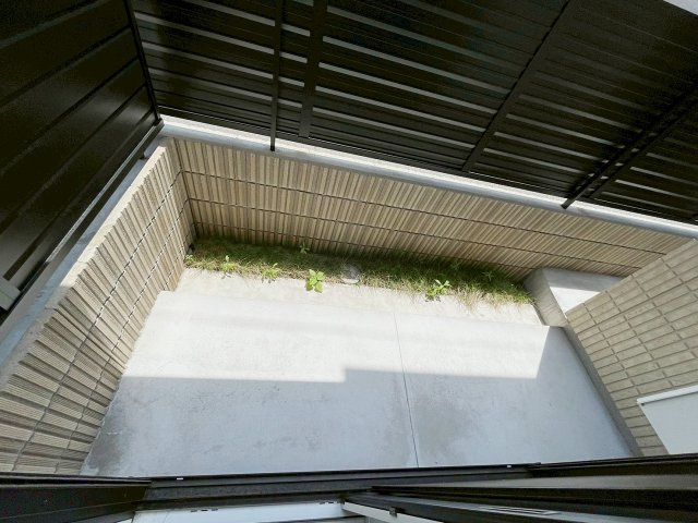 Ｄ1のバルコニー|暖かな日差しのふりそそぐバルコニー