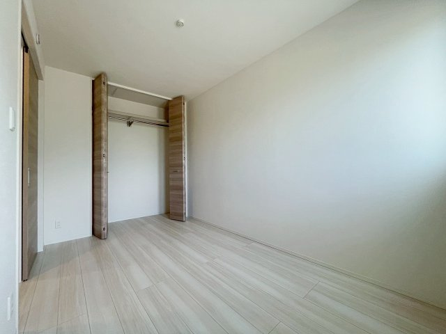 Ｄ1の寝室|開放的な寝室です