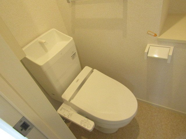 コンフォートⅤのトイレ|ゆったりとした空間のトイレです