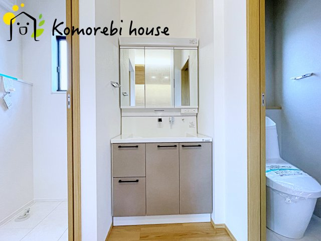 さいたま市北区宮原町2丁目　新築一戸建て　01の独立洗面台|独立洗面台で身支度をすべて済ませてしまいましょう