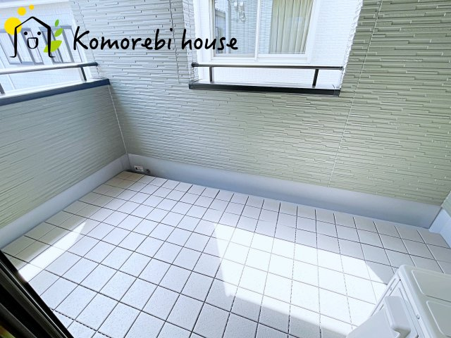 さいたま市北区宮原町2丁目　新築一戸建て　01のバルコニー|陽当たり良好なバルコニーです