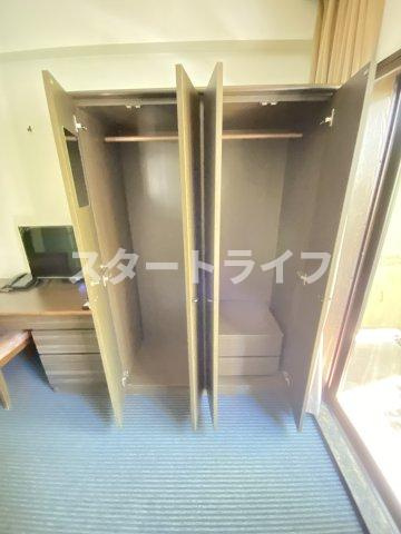 大阪市淀川区宮原１丁目の賃貸マンションの収納