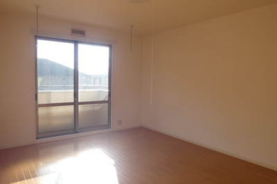 【居間・リビング】 | バリーヒルズ高井