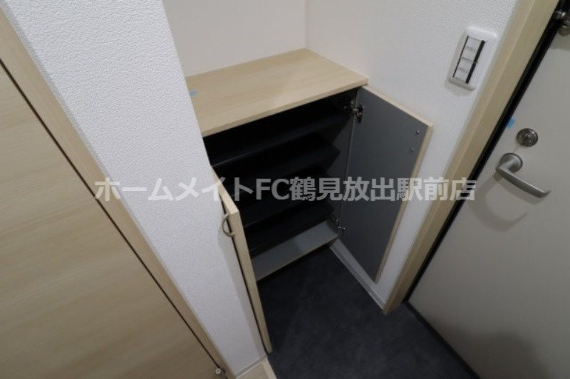 大阪市鶴見区今津中１丁目のアパートの収納