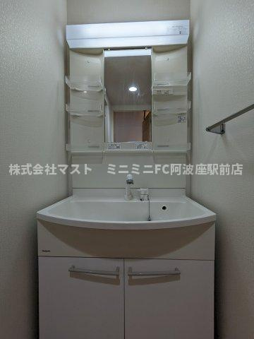 大拓ハイツ22の洗面所