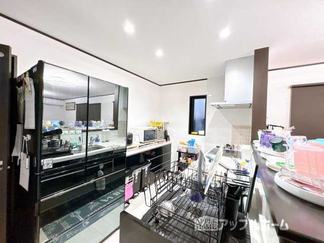 【中古住宅】足利市掘込町 二世帯住宅の居間・リビング