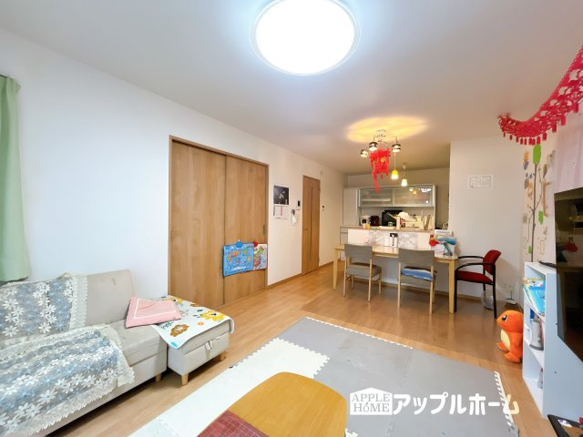 【中古住宅】さいたま市西区指扇の居間・リビング