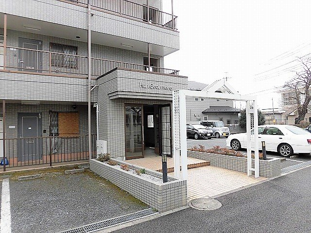 ハイツグラースミアのエントランス