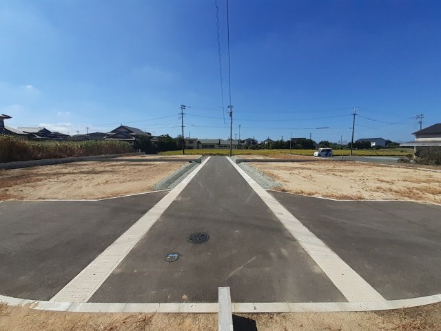 宇城市小川町川尻の売地の前面道路含む現地写真|南側道路