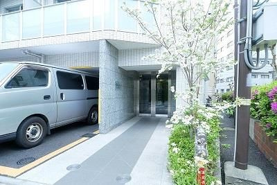 ラフィスタ池袋のエントランス