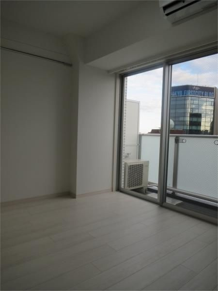 ラフィスタ池袋のバルコニー