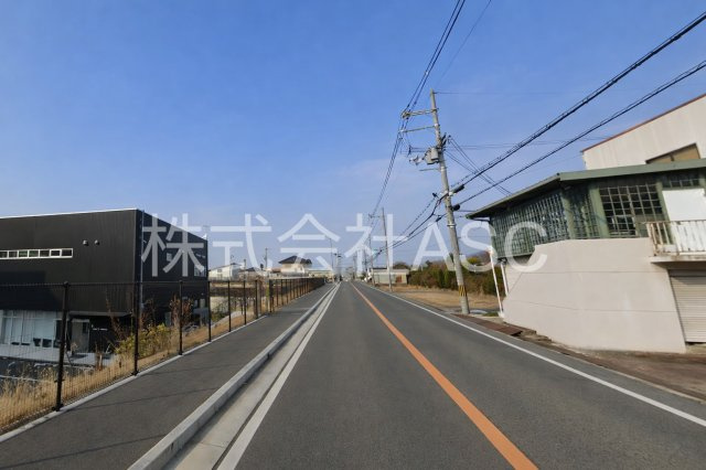 郡川貸倉庫の周辺