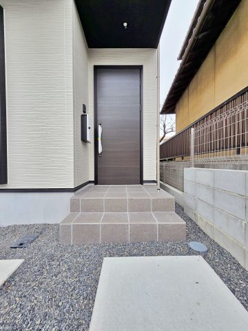 【玄関】 | 大府市森岡町１期　２号棟