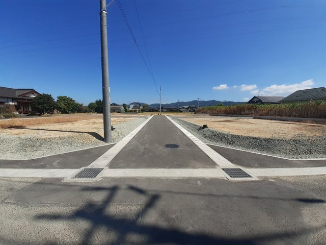 宇城市小川町川尻の売地の前面道路含む現地写真|北側道路
