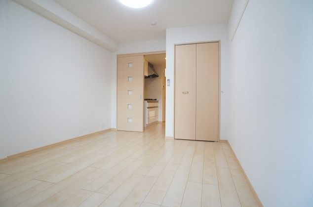 エミナンス川口の居間・リビング|別号室の参考写真です。