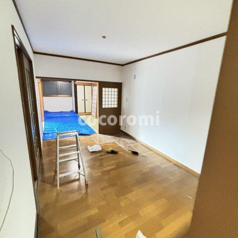 藤田町戸建ての居間・リビング