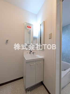 【洗面所】 | 三鷹市大沢5丁目一戸建-普通借家2年-