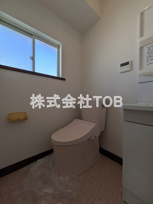 【トイレ】 | 三鷹市大沢5丁目一戸建-普通借家2年- | 2階トイレ