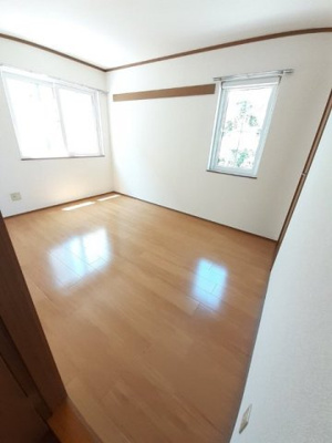 【内装】 | ソレアードヒルズ | 内装は落ち着いています