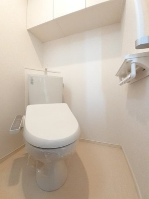 【トイレ】 | エメ・フルール | トイレです