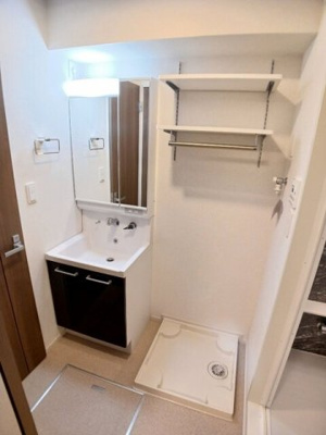 【洗面所】 | クロシェットⅡ | ゆったりとスペースのある洗面所