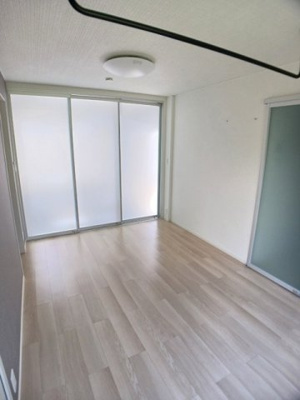 【内装】 | クロシェットⅡ | 明るい室内です