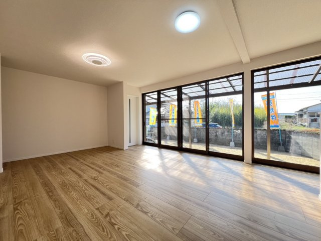 ☆★☆完成見学会開催中☆★☆古城町戸建ての居間・リビング