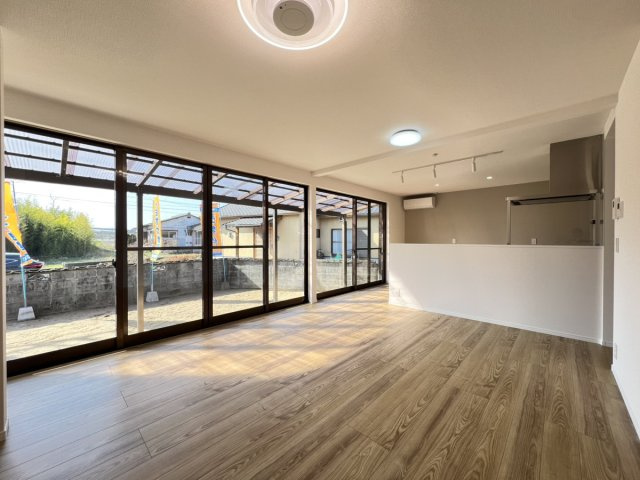 ☆★☆完成見学会開催中☆★☆古城町戸建ての居間・リビング