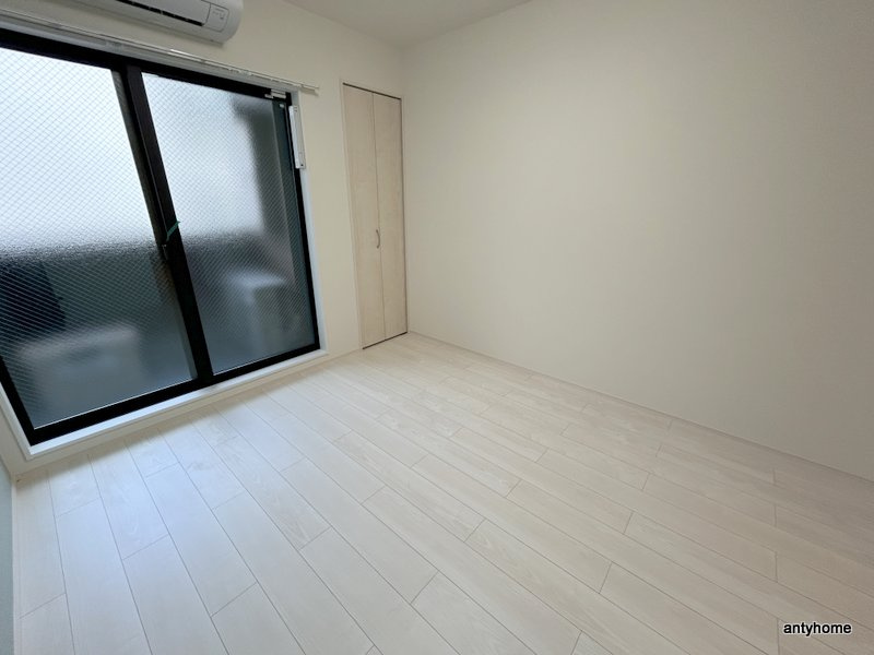 Reve Court　仲介手数料無料の寝室