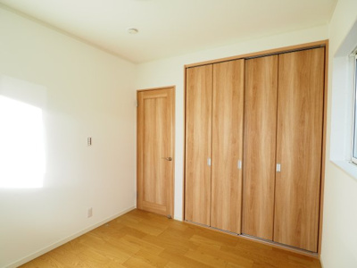 【洋室】 | 伊達市岡前　2階建 ３ＬＤＫ | ★内覧予約でブランド米2kg★